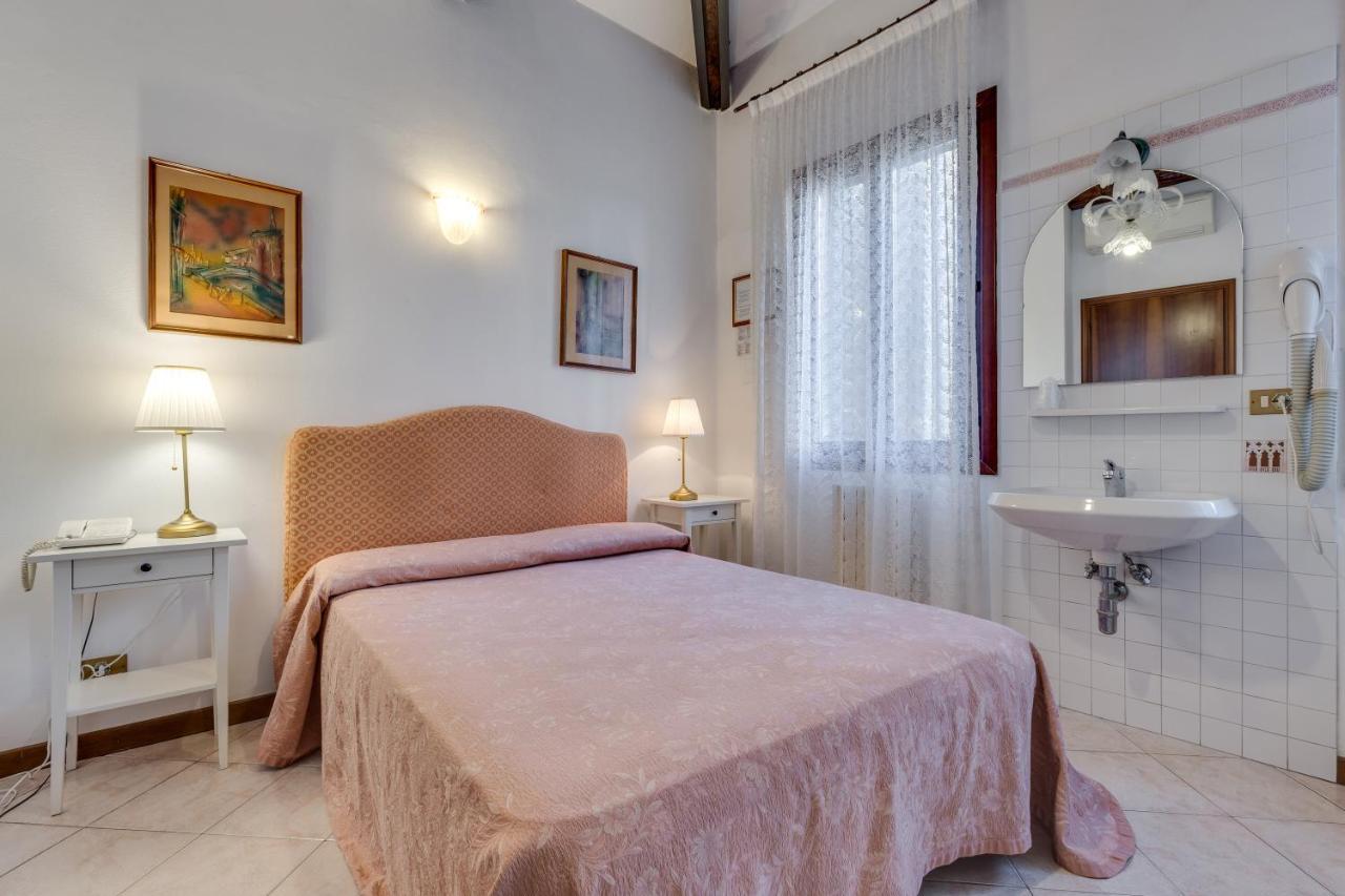 Hotel Bernardi Semenzato Velence Kültér fotó