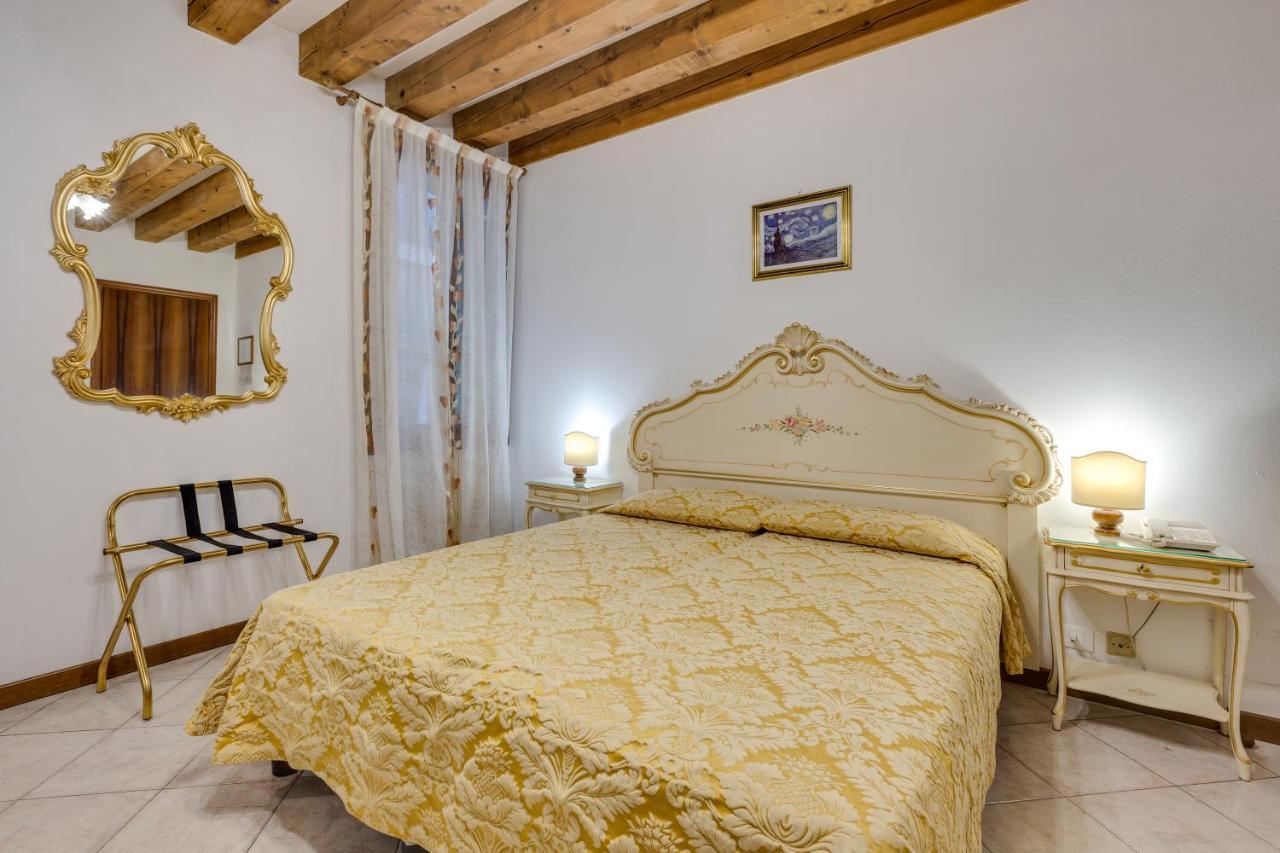 Hotel Bernardi Semenzato Velence Kültér fotó
