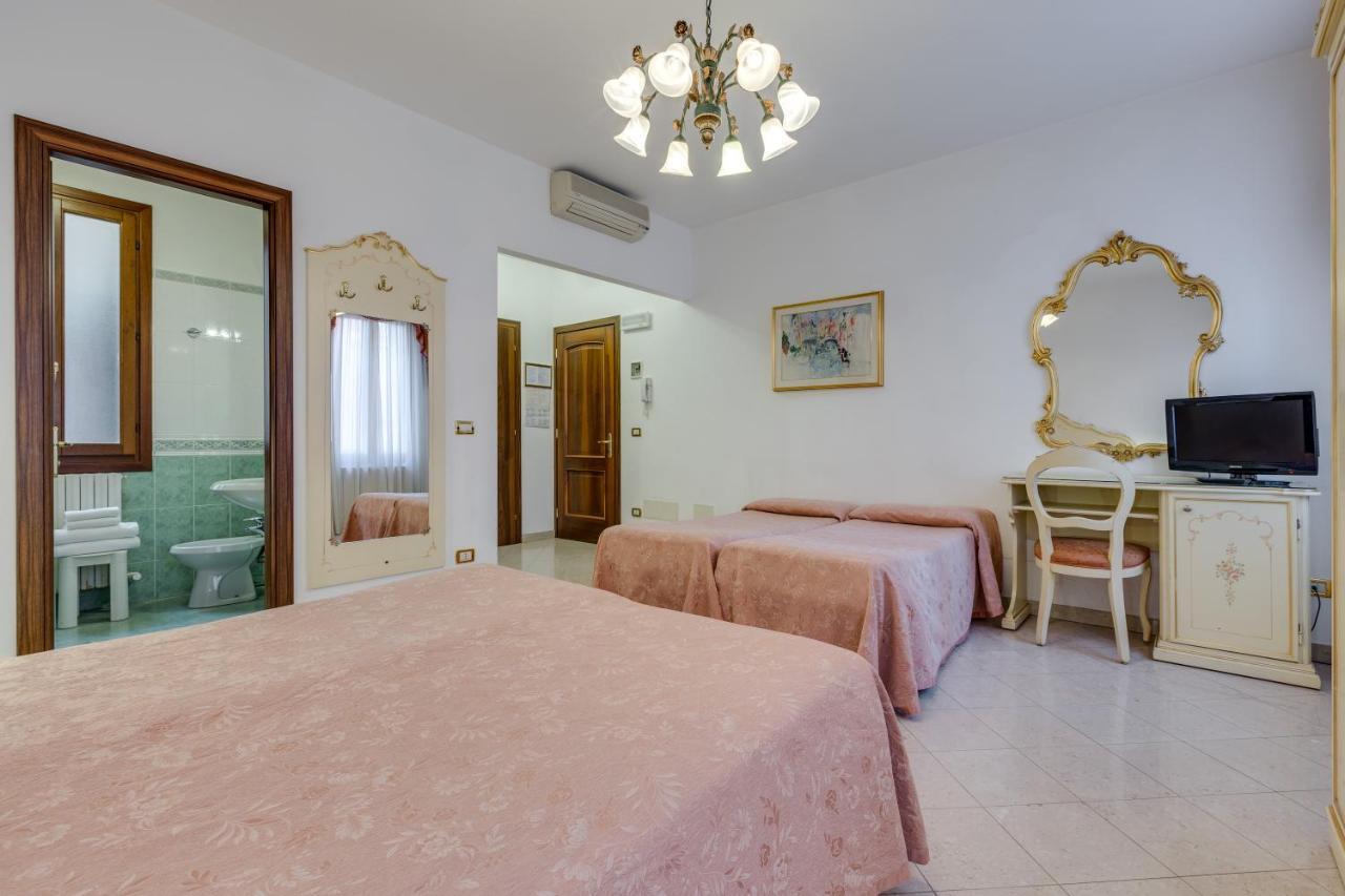 Hotel Bernardi Semenzato Velence Kültér fotó